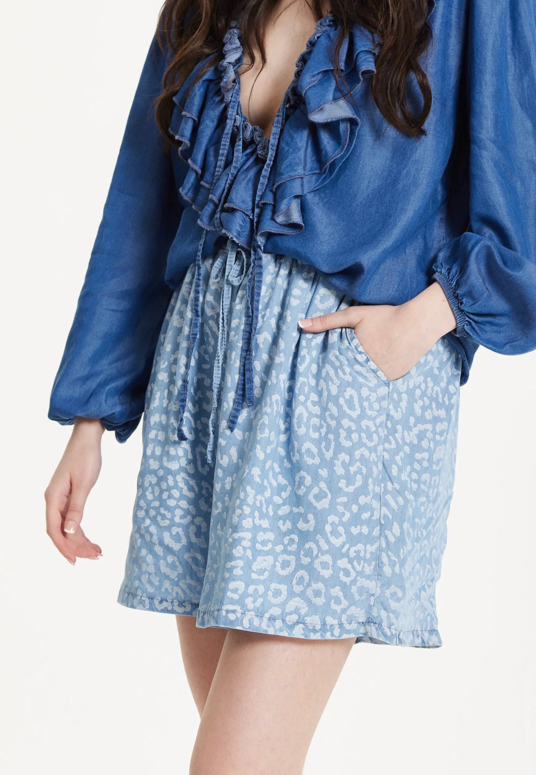 Skyline Animal Jacquard Shorts