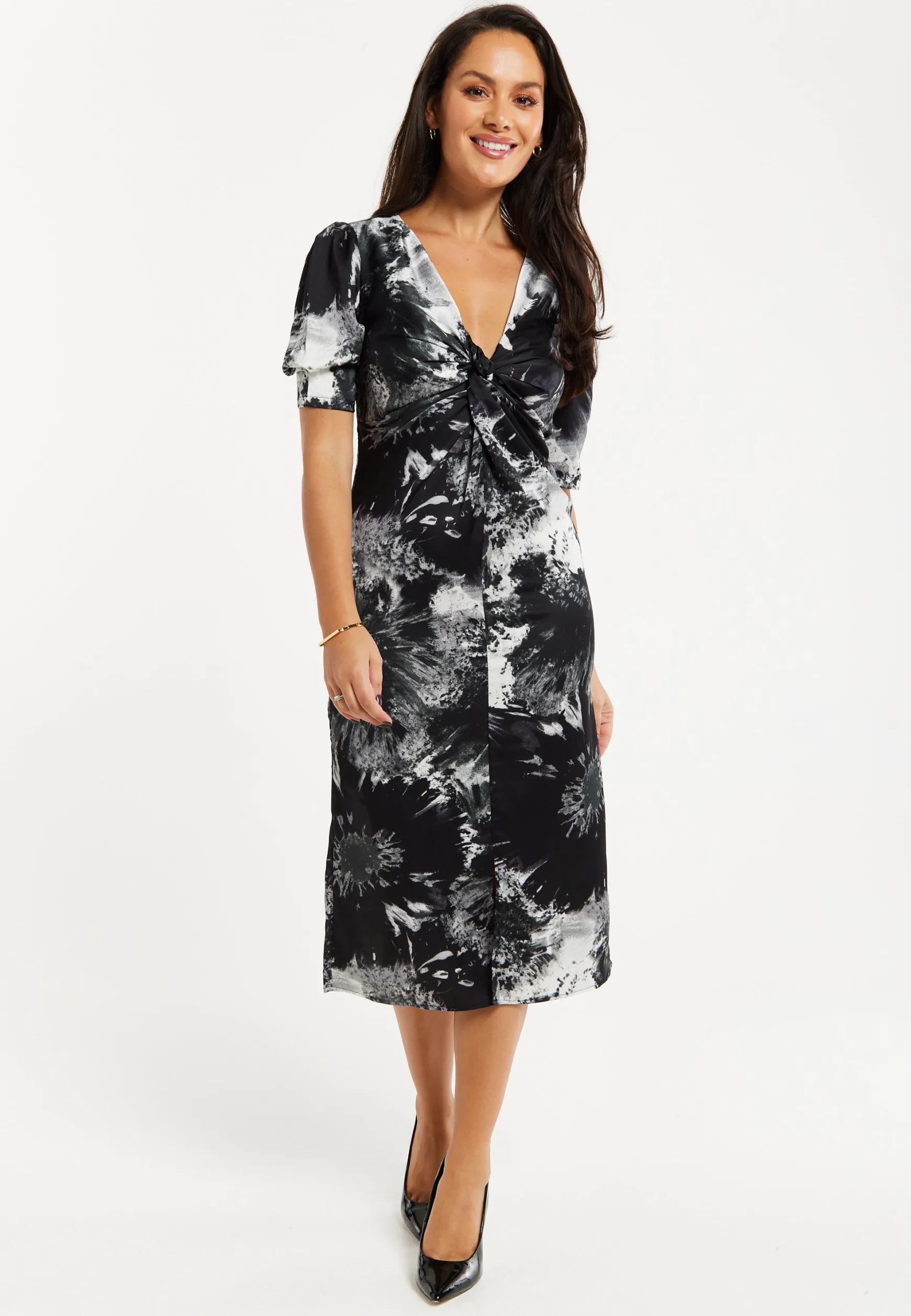 Women's Midi Dress with V Neckline and Short Sleeves in Stylish Mono Abstract Print - Liquorish