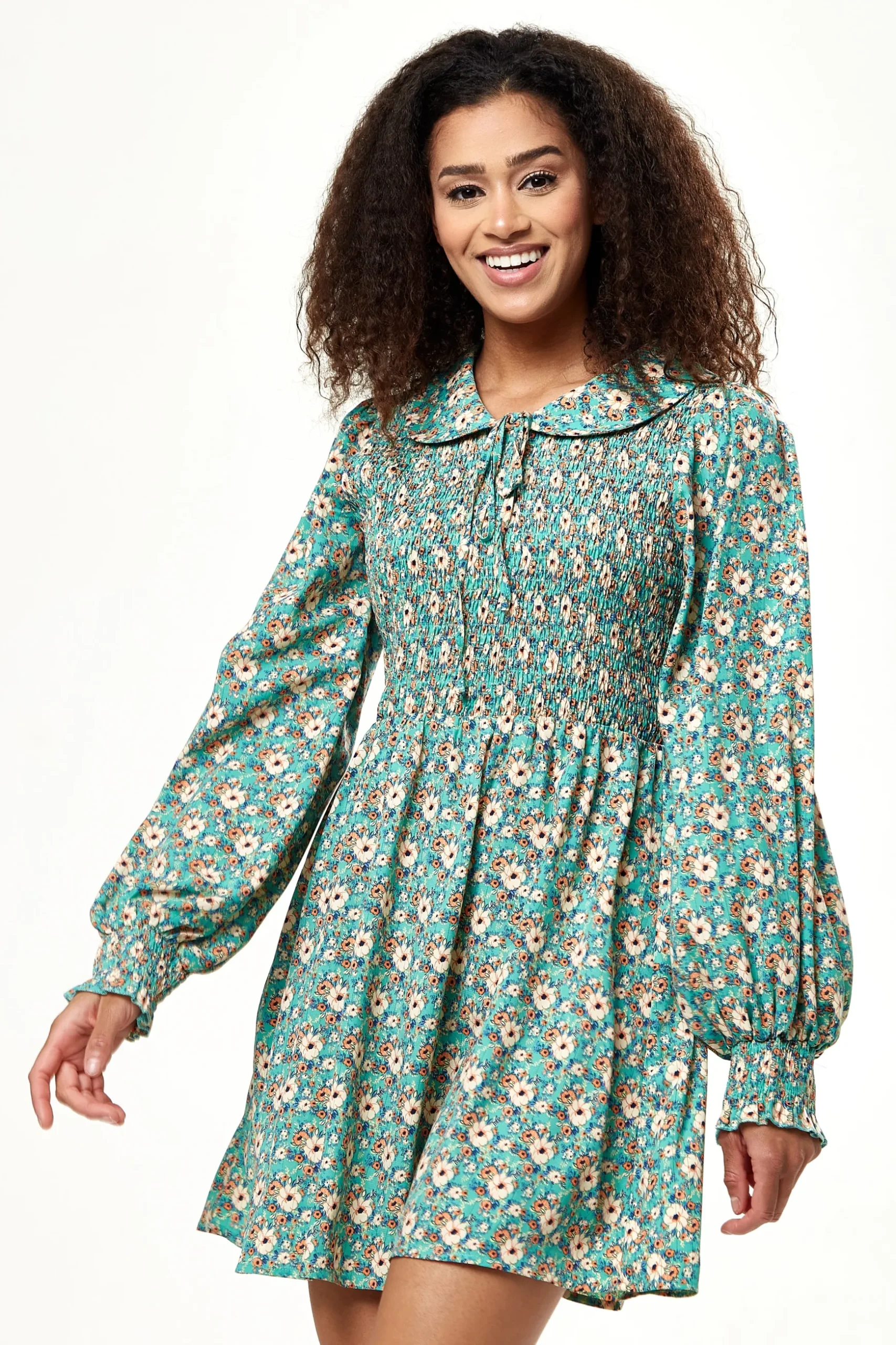 Women’s Mini Dress with Balloon Sleeves in Green featuring Peter Pan Collar - Liquorish