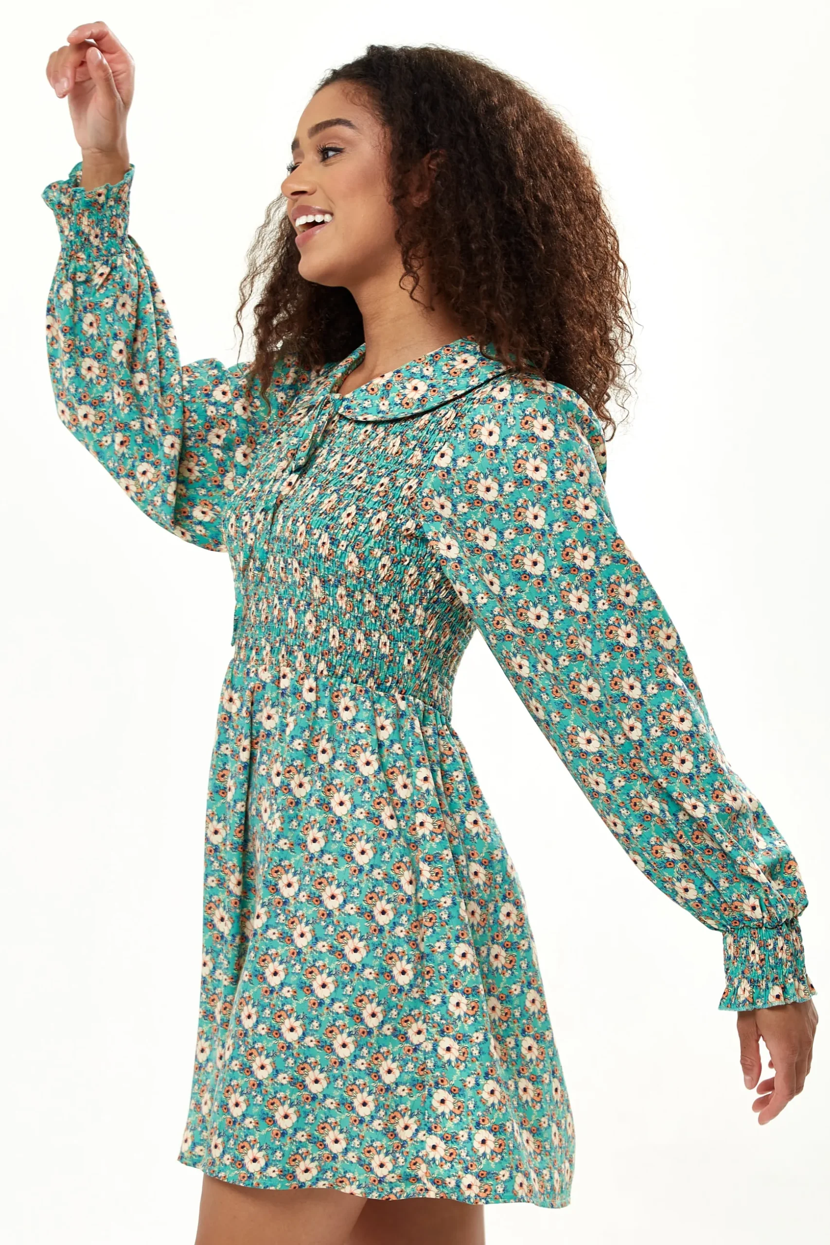 Women’s Mini Dress with Balloon Sleeves in Green featuring Peter Pan Collar - Liquorish