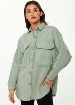 Women’s Shirt Jacket with Oversized Pocket Details in Green - Button Up, Shirt Collar, Full-Length Sleeves, Oversized Fit