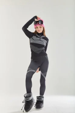 Women's Ski Base Layer Seamless Long Sleeve Top in Black - Perfect for Cold Weather Adventures, Comfortable Fit