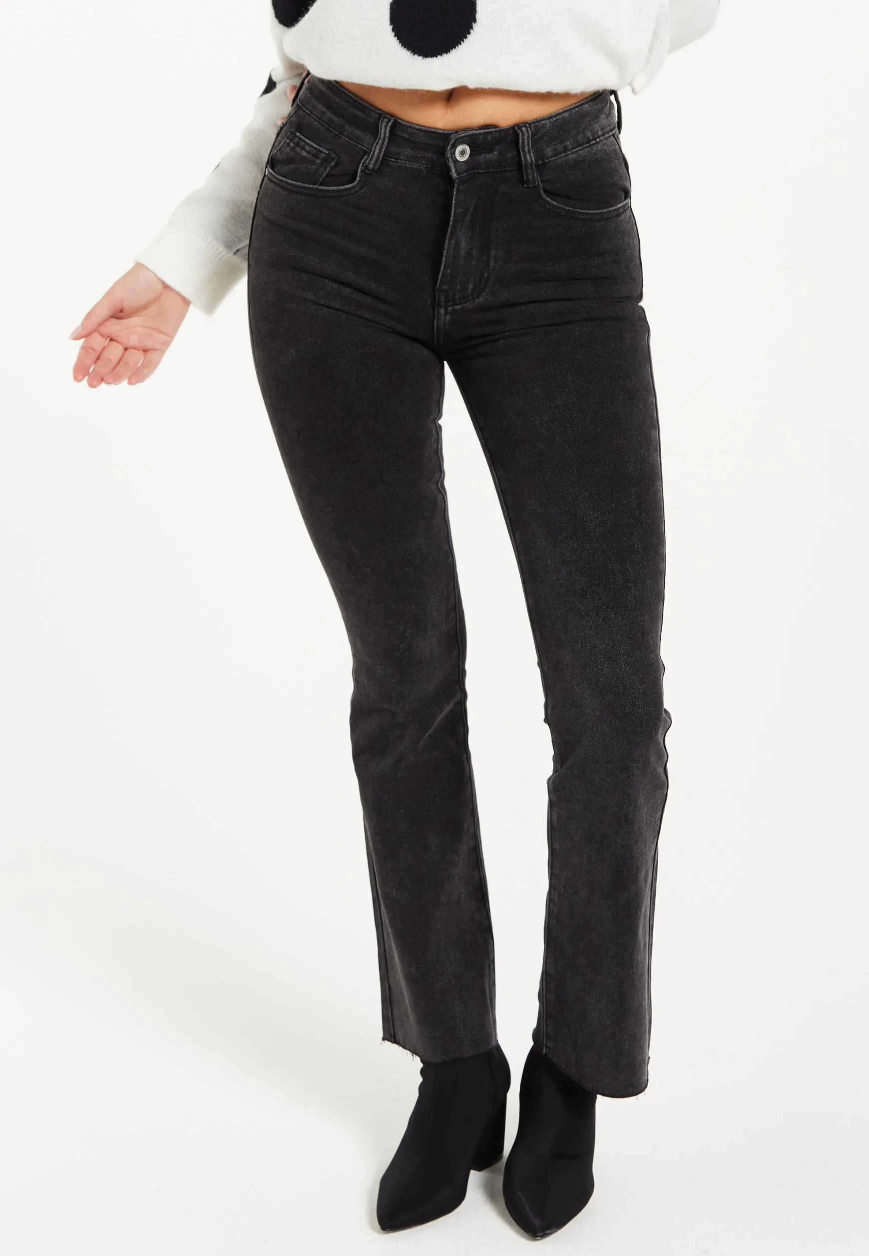 Women's Trousers: High-Waisted Black Jeans with Flattering Fit, Versatile Style, and Comfort - Liquorish